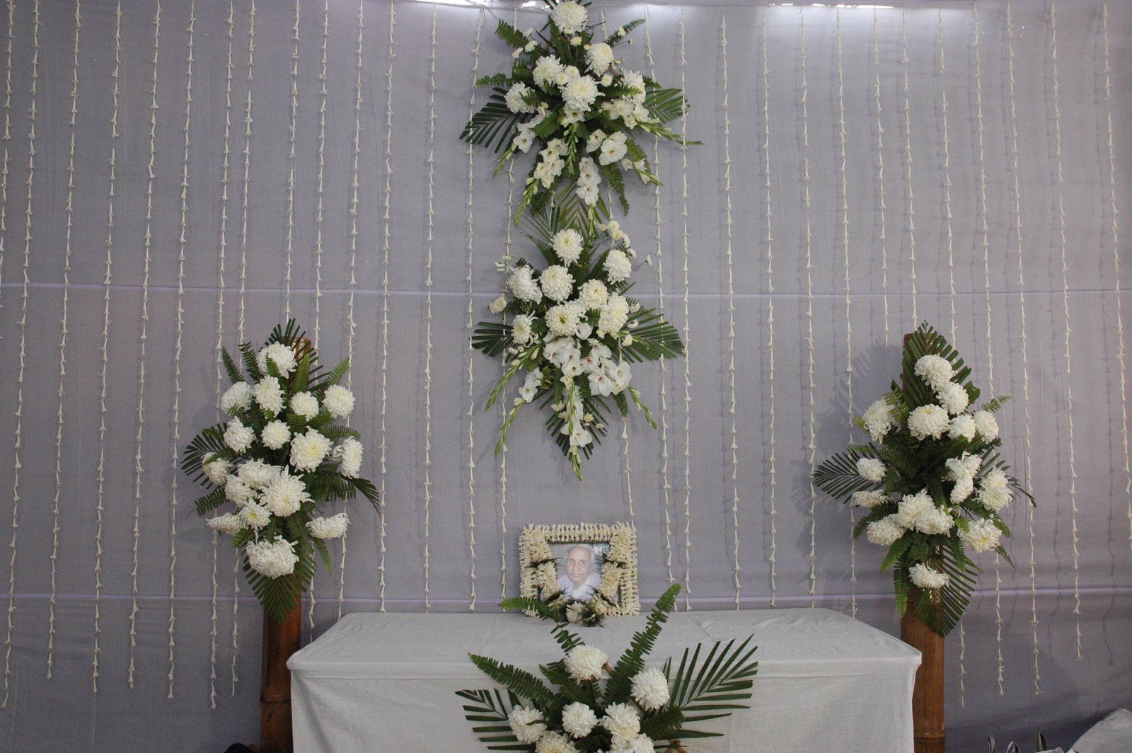 Gate Decoration