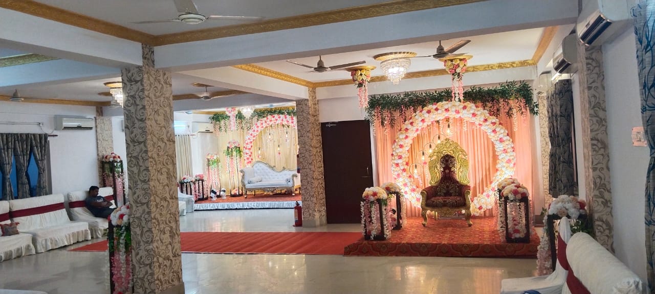 Banquet Hall in Mukundapur Near EM Bypass